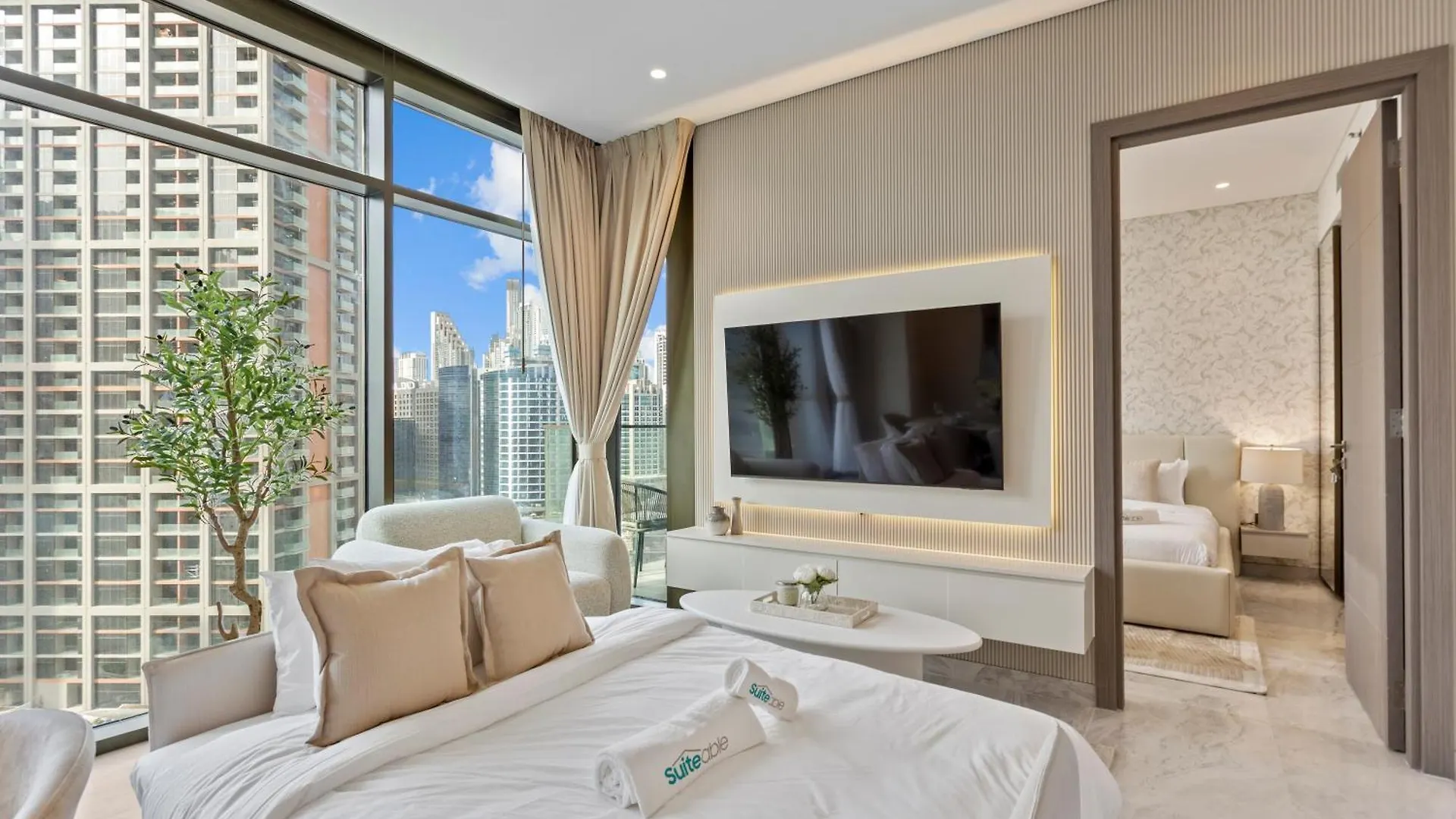 Sleek 1Bedroom With Burj Khalifa View In Peninsula Dubai 0*,
